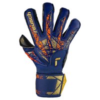 reusch-attrakt-gold-x-evolution-goalkeeper-gloves